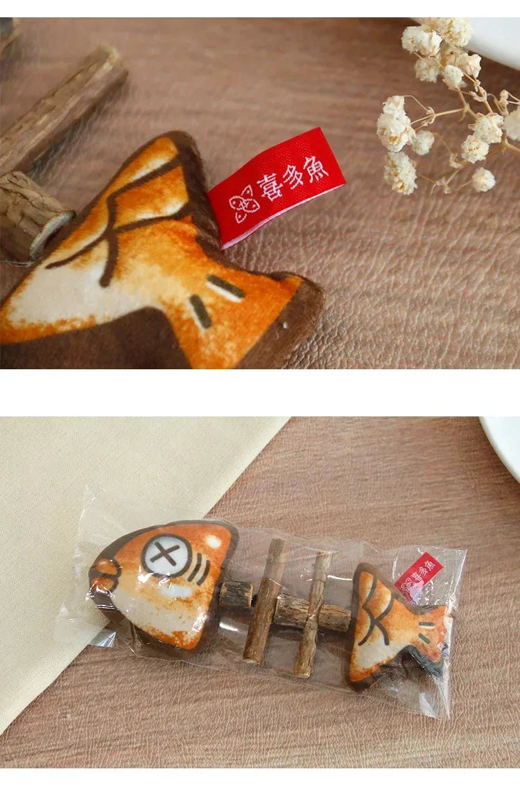 Silvervine Fish Cat Chew Toy
