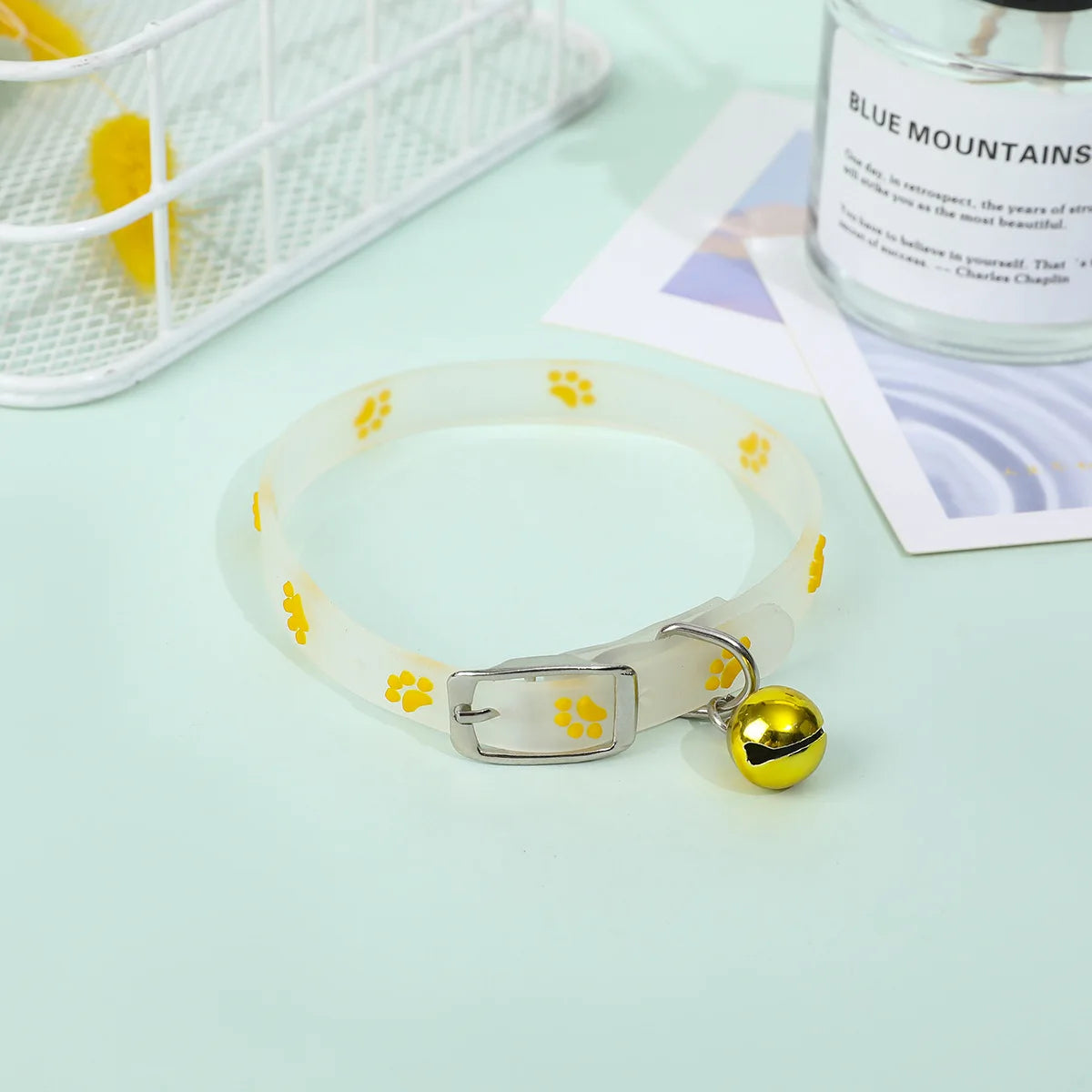 Glow-in-the-Dark Cat Collar