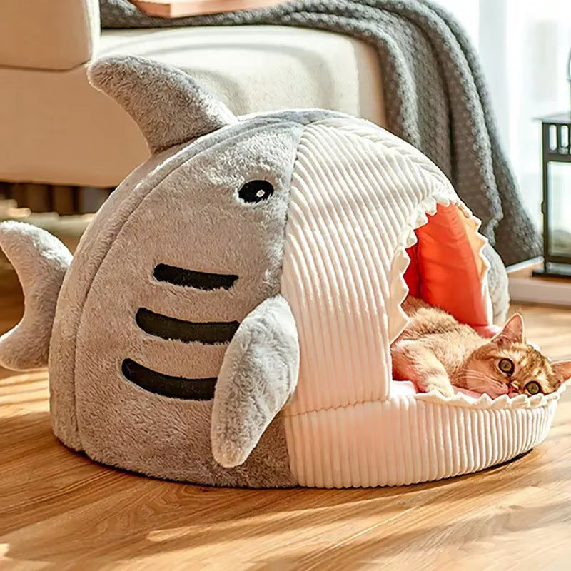 Warm Cat Beds - Cartoon Shark Pet Cave for Kittens, Cushioned Mat Tent and Nest for Pets