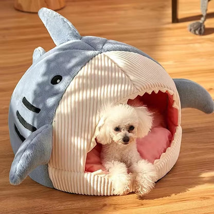 Warm Cat Beds - Cartoon Shark Pet Cave for Kittens, Cushioned Mat Tent and Nest for Pets