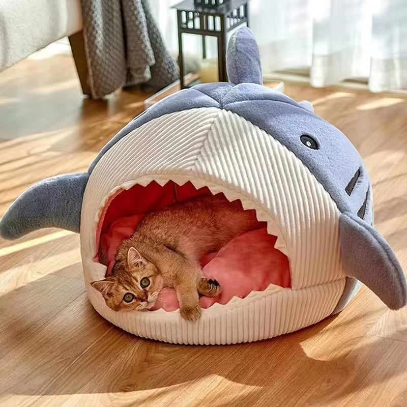 Warm Cat Beds - Cartoon Shark Pet Cave for Kittens, Cushioned Mat Tent and Nest for Pets
