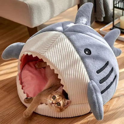 Warm Cat Beds - Cartoon Shark Pet Cave for Kittens, Cushioned Mat Tent and Nest for Pets