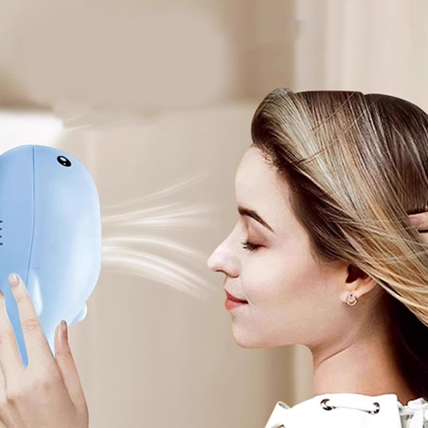 Interactive Battery-Operated Whale Floating Toy for Cats - Motion Activated Entertainment, Durable Design for All Breeds